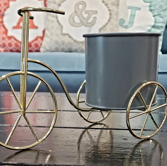 Tricycle Candle/Flower Holder Set - Picture 3 of 8